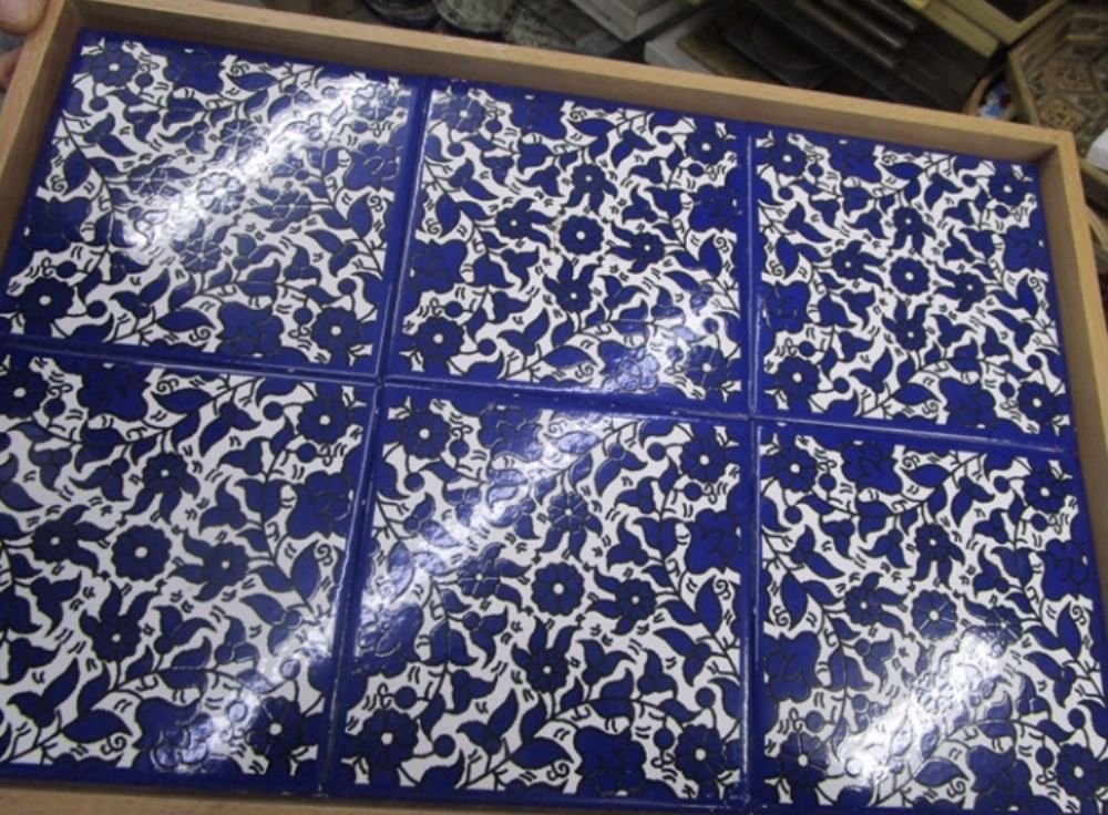 Ceramic Tray with 6 tiles